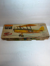 de Havilland DH-82A/C Tiger Moth — Matchbox 1/32 Plastic model Kit Vintage model started