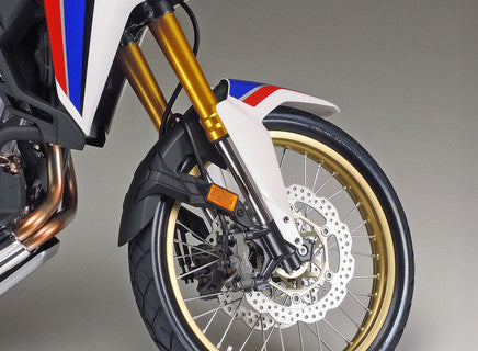 Tamiya 1/6 scale Honda CRF1000L Africa twin 16042