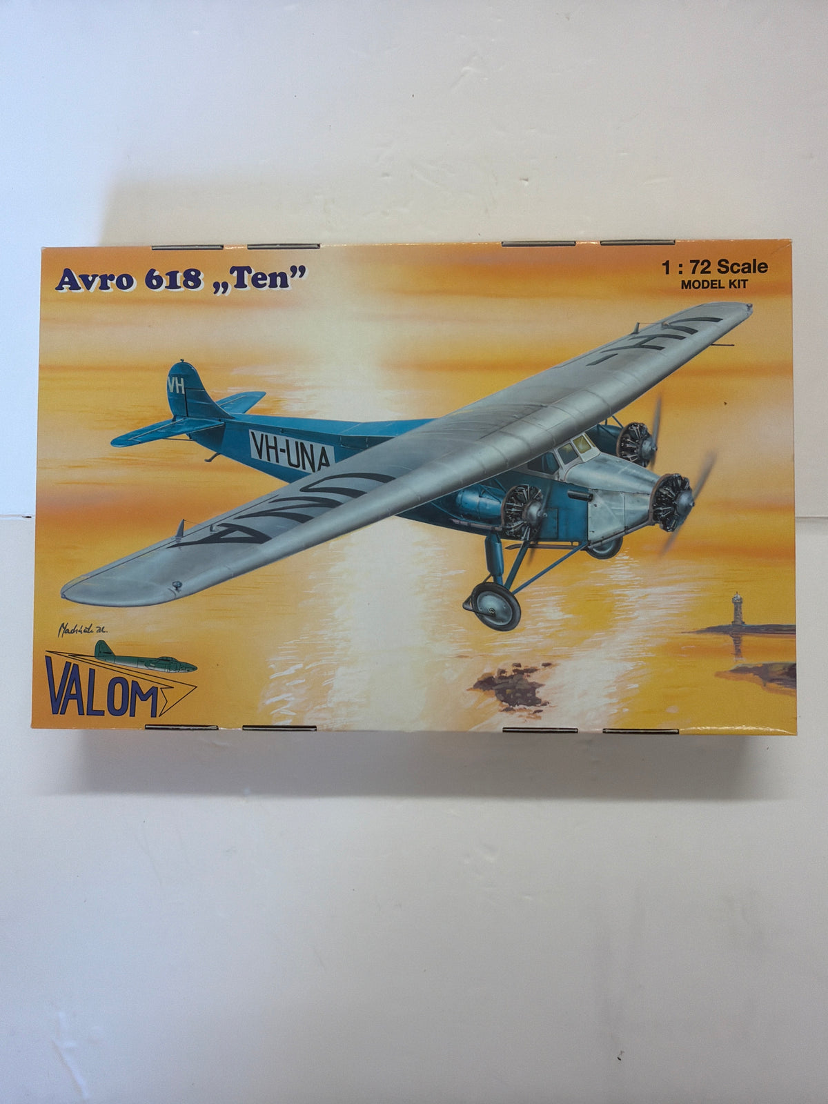 Valom Avro 618 TEN 1:72 Plastic Model Kit