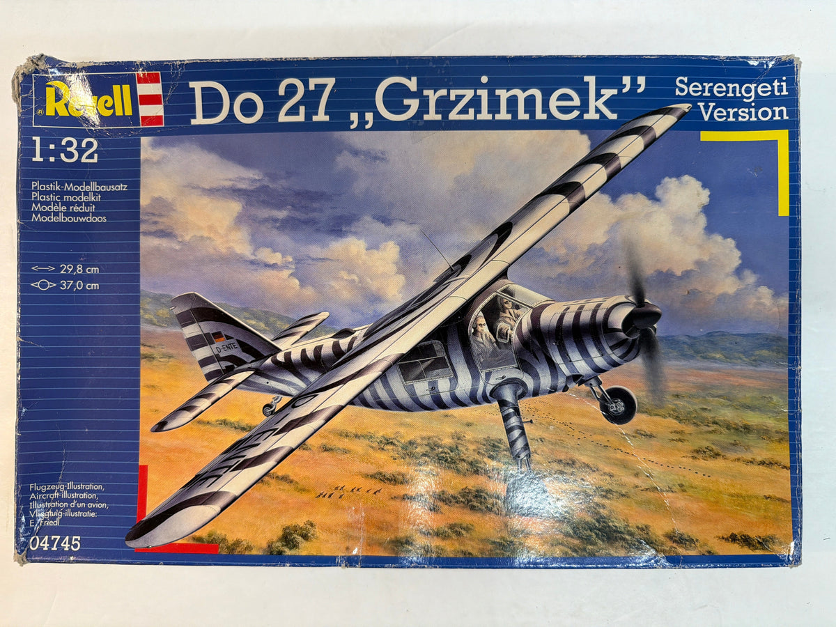 Revell Plastic aircraft kit Do27 Grzimek Serengeti Version 1:32 04745 Opened but complete