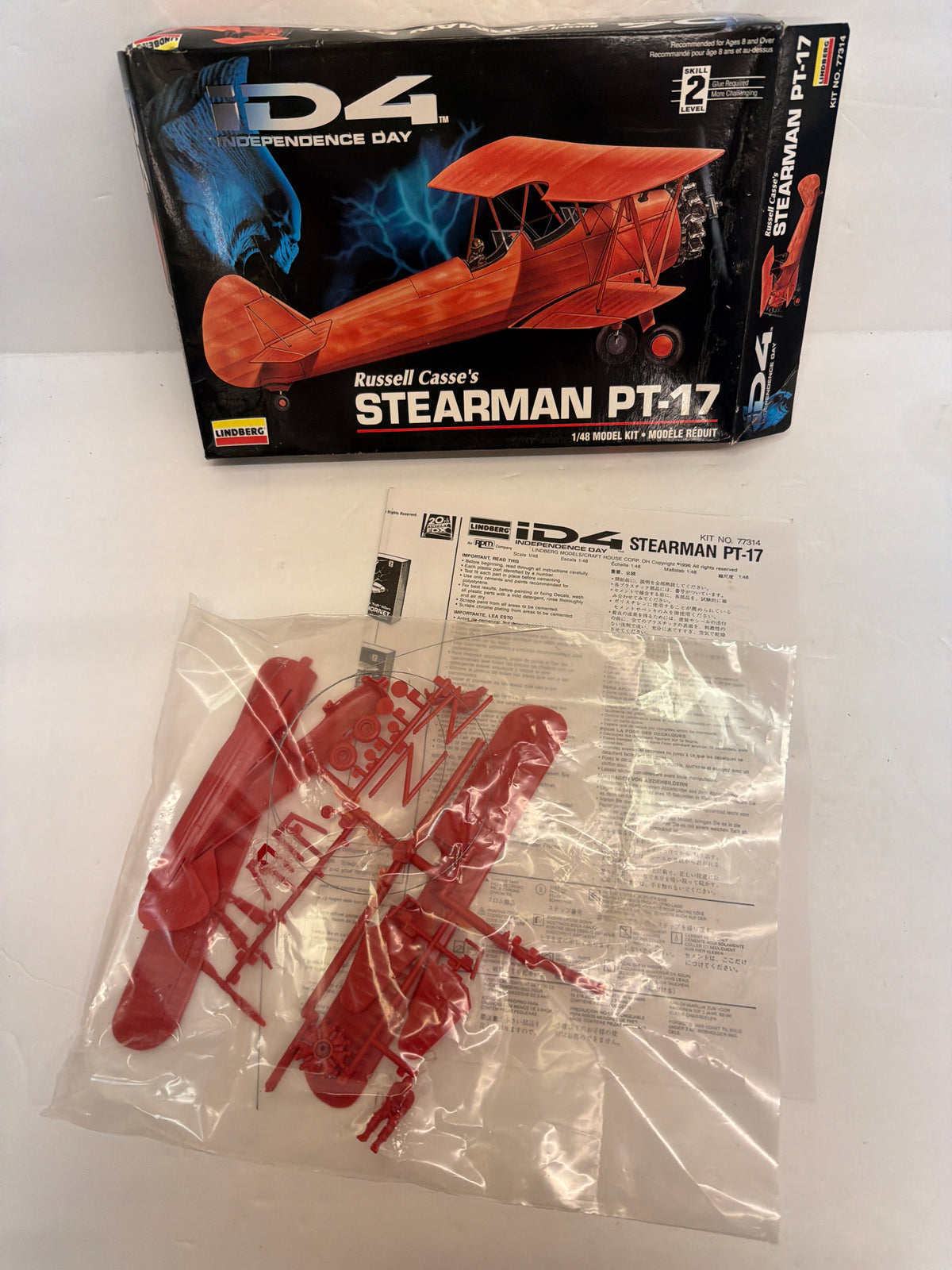 Lindberg 77314 Russell Casses Stearman PT-17 — Independence Day — 1:48 Plastic model aircraft kit