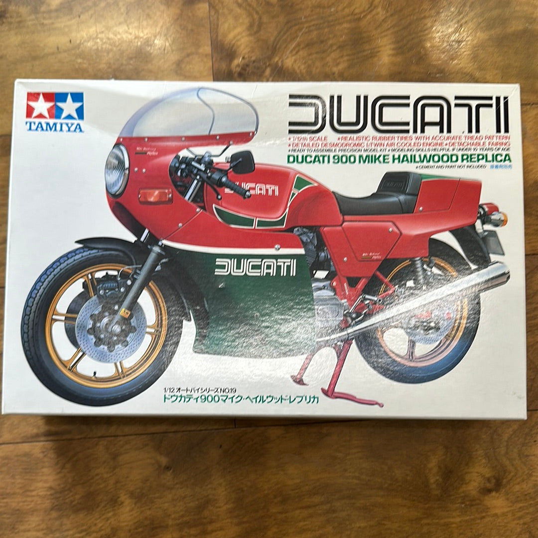 Vintage Tamiya 14019 1/12 Scale Mike Hailwood 900cc Replica Ducati Motorcycle Kit