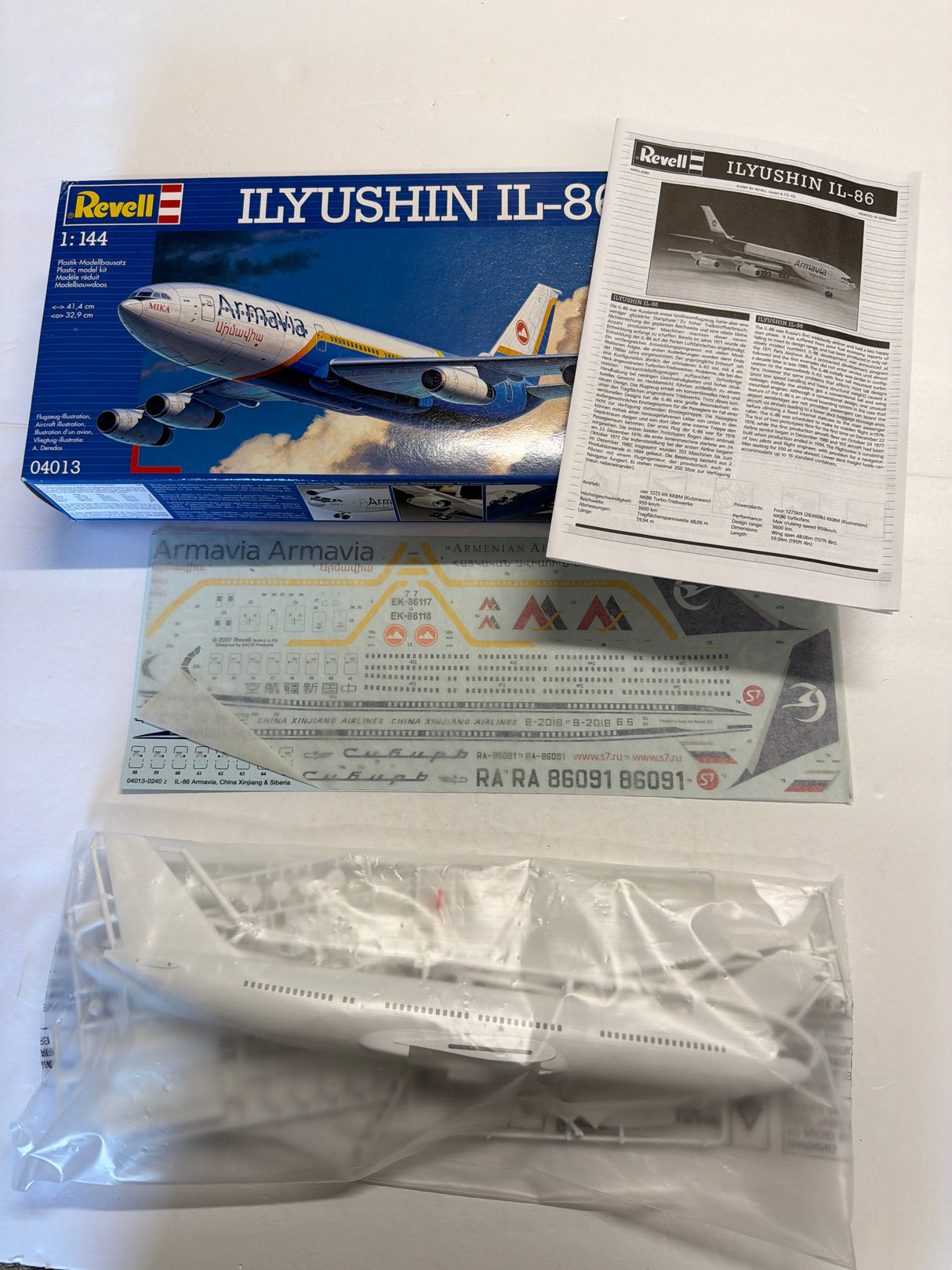 Revell 1/144 Ilyushin IL-86 04013