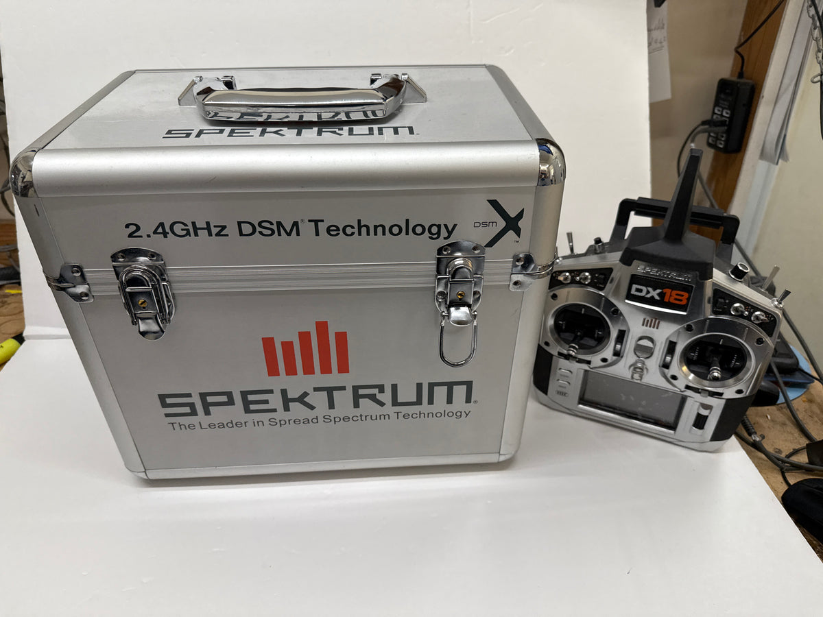 Spektrum DX18 18-Channel DSMX Transmitter with Case - Second Hand