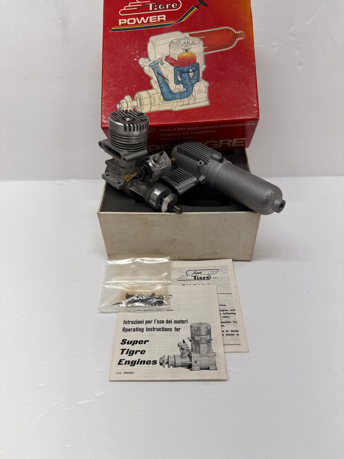 Super Tigre S40 Ring with Muffler - Second Hand - As New