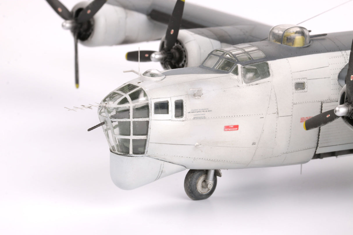 Eduard 1/72 Liberator GR Mk.III & GR M. Vin the RAF Costal Command Service 2121