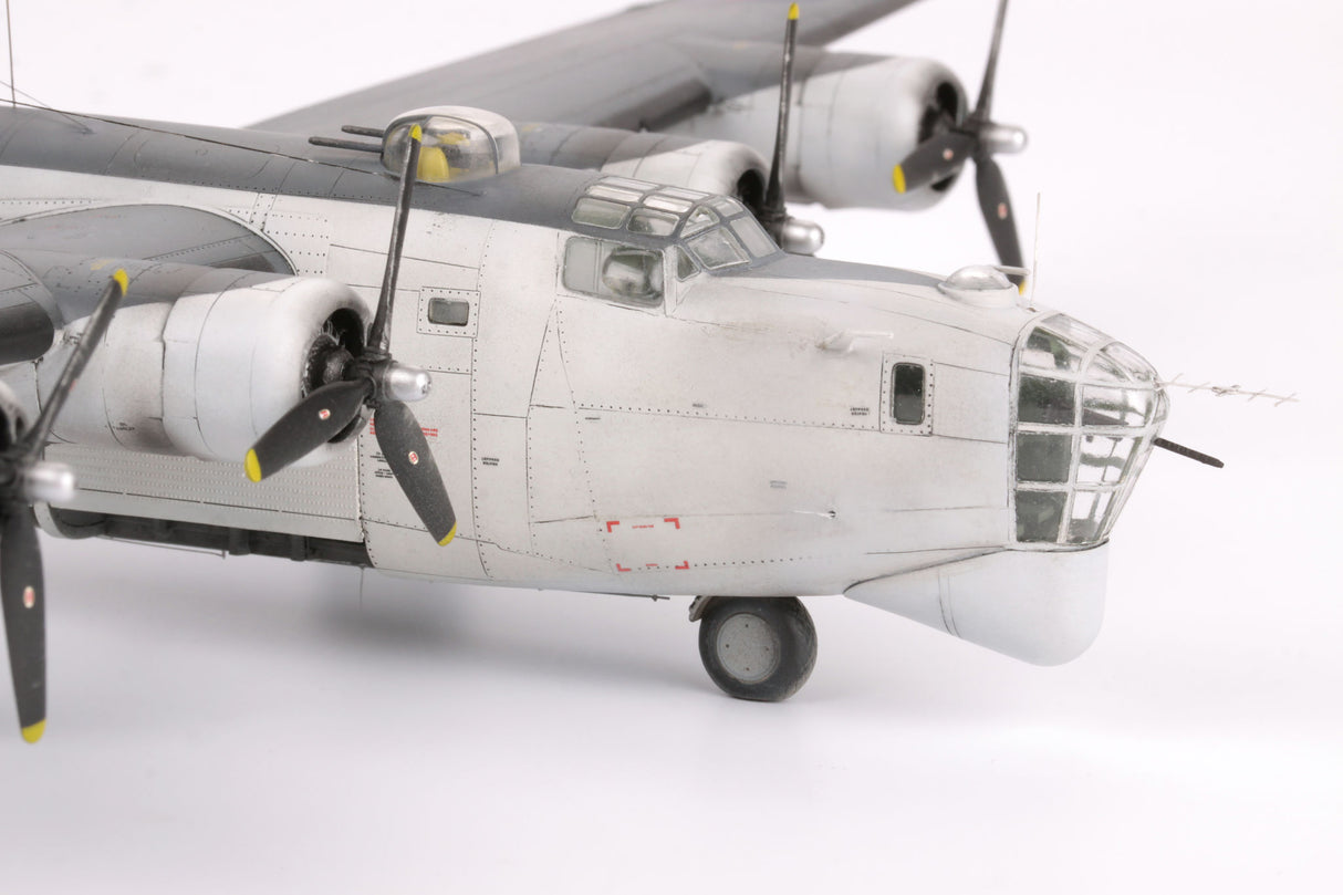 Eduard 1/72 Liberator GR Mk.III & GR M. Vin the RAF Costal Command Service 2121