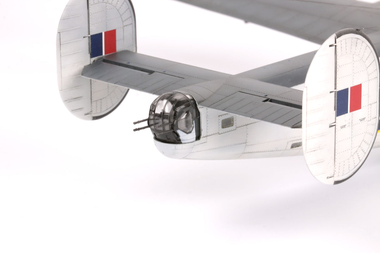 Eduard 1/72 Liberator GR Mk.III & GR M. Vin the RAF Costal Command Service 2121