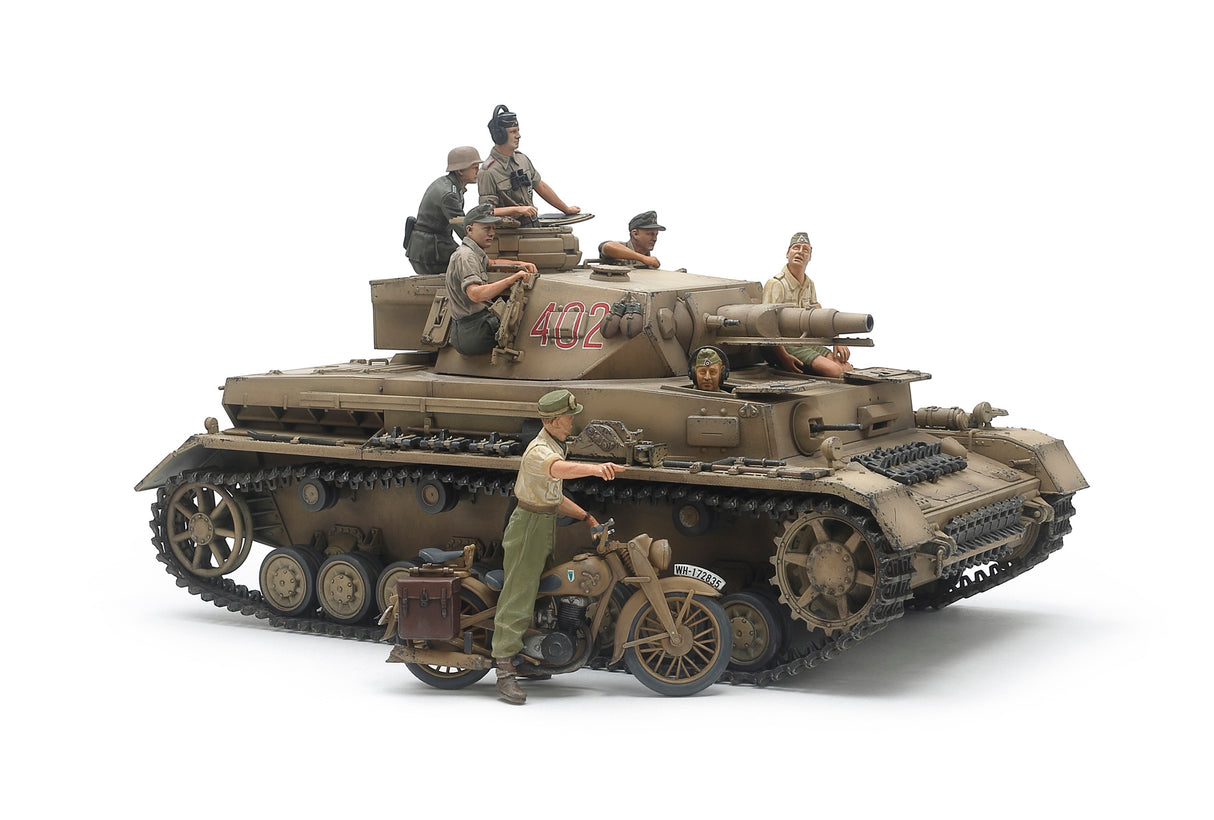 Tamiya 1/35 Panzerkampfwagen IV Ausf F & Motorcycle Set North Africa 25208