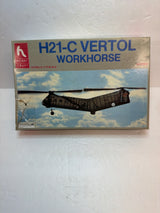 Hobby Craft Plastic Model Kit Piasecki/Vertol H-21C Workhorse — 1:72