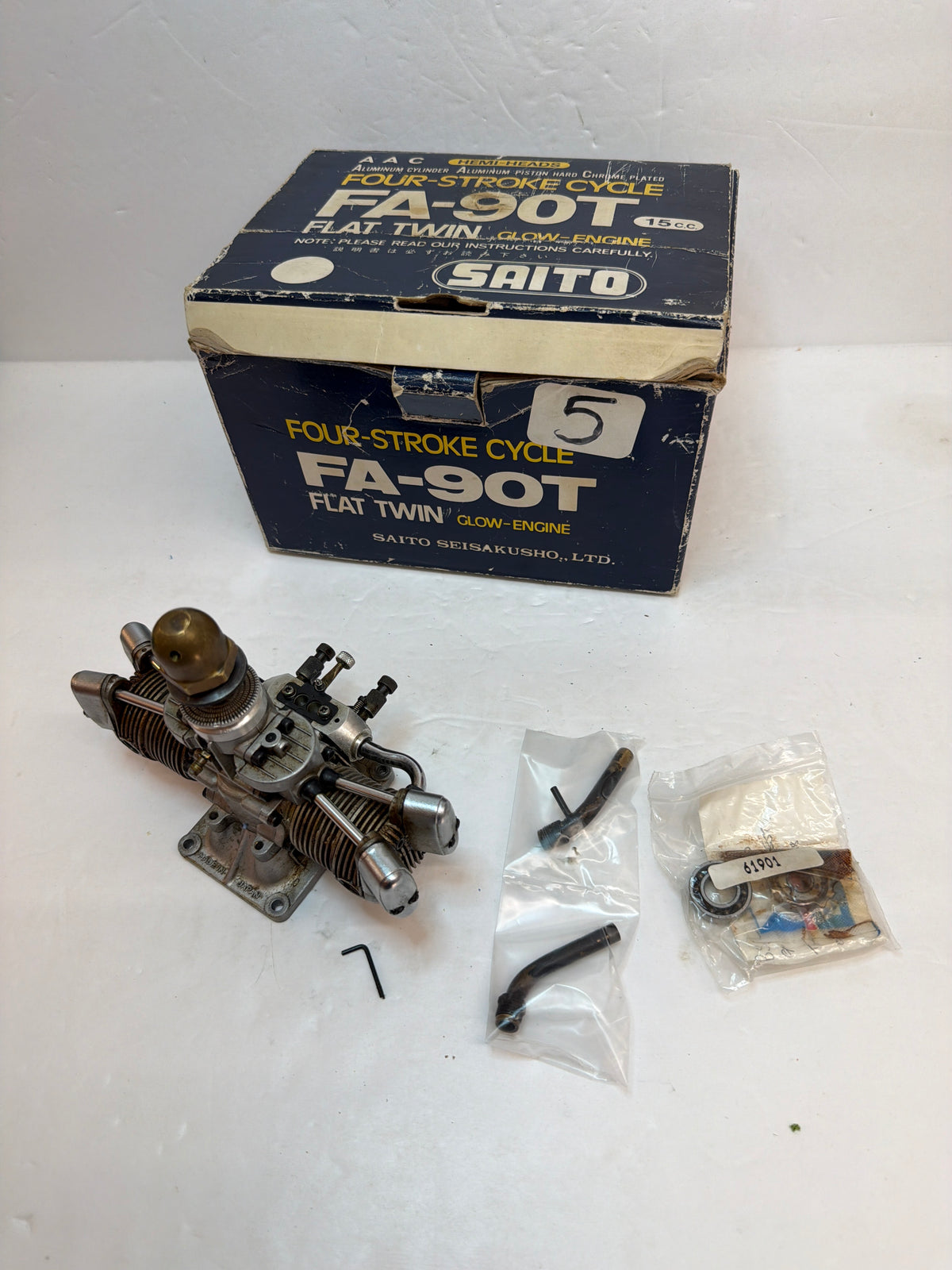 Saito Four Stroke twin FA-90T Second Hand 15cc