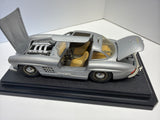 Bburago 1/24 Mercedes-Benz 300 SL (1954) second hand