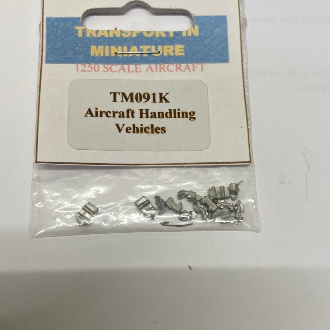 1/250 Aircraft Handling Vehicles Cast Metal models TM091K