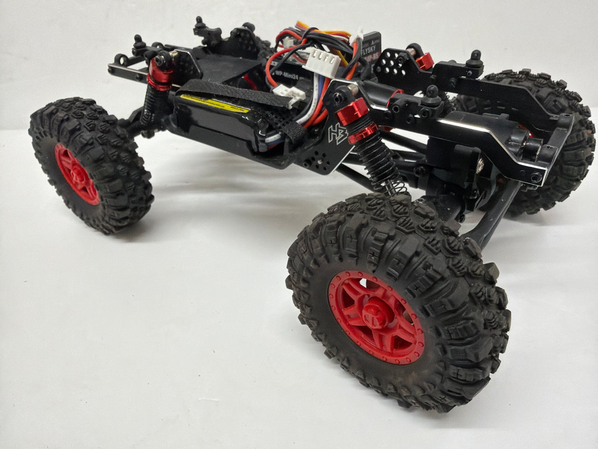 Second Hand Brushless Rock crawler 1:18 with Radio and Battery Black body shell