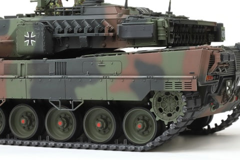 Tamiya 1/35 Leopard 2 A7V Kit 35387