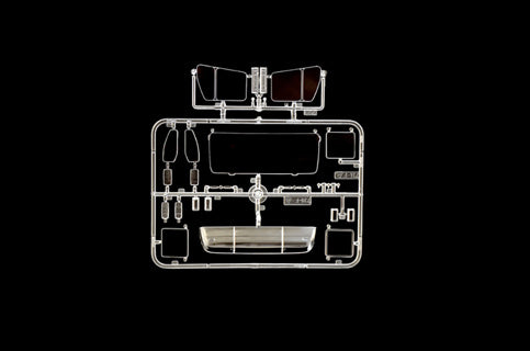 Italeri 1/24 Mercedes Benz SK 1844 LS V8 Kit 3956