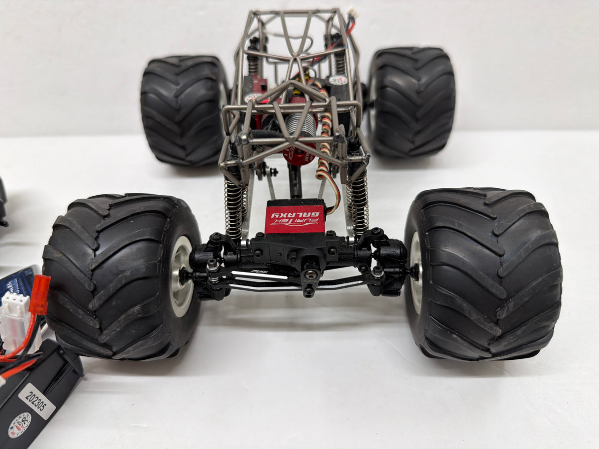 Second Hand Brushless Rock crawler Metal Chassi  1:18 with Radio and Battery Frame body