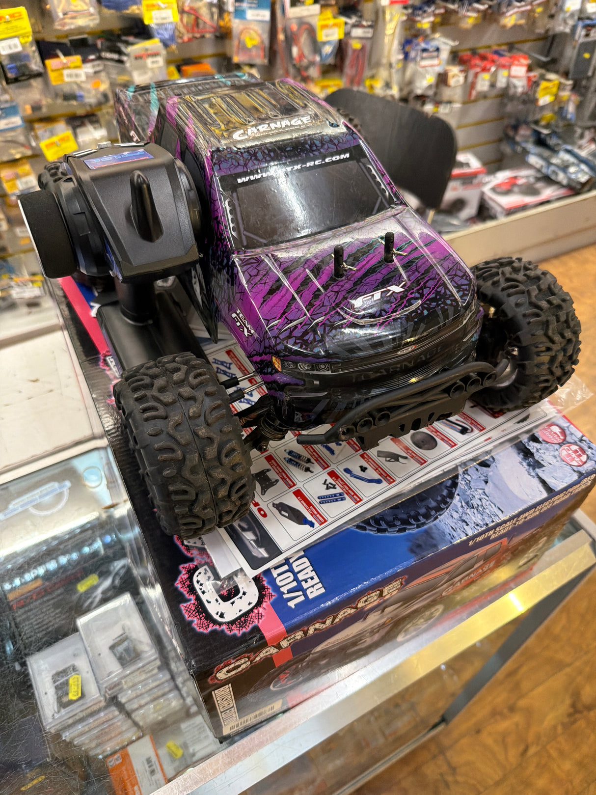 FTX CARNAGE 2.0 1/10 BRUSHED TRUCK 4WD Almost ready to run - Second Hand with Purple Shell