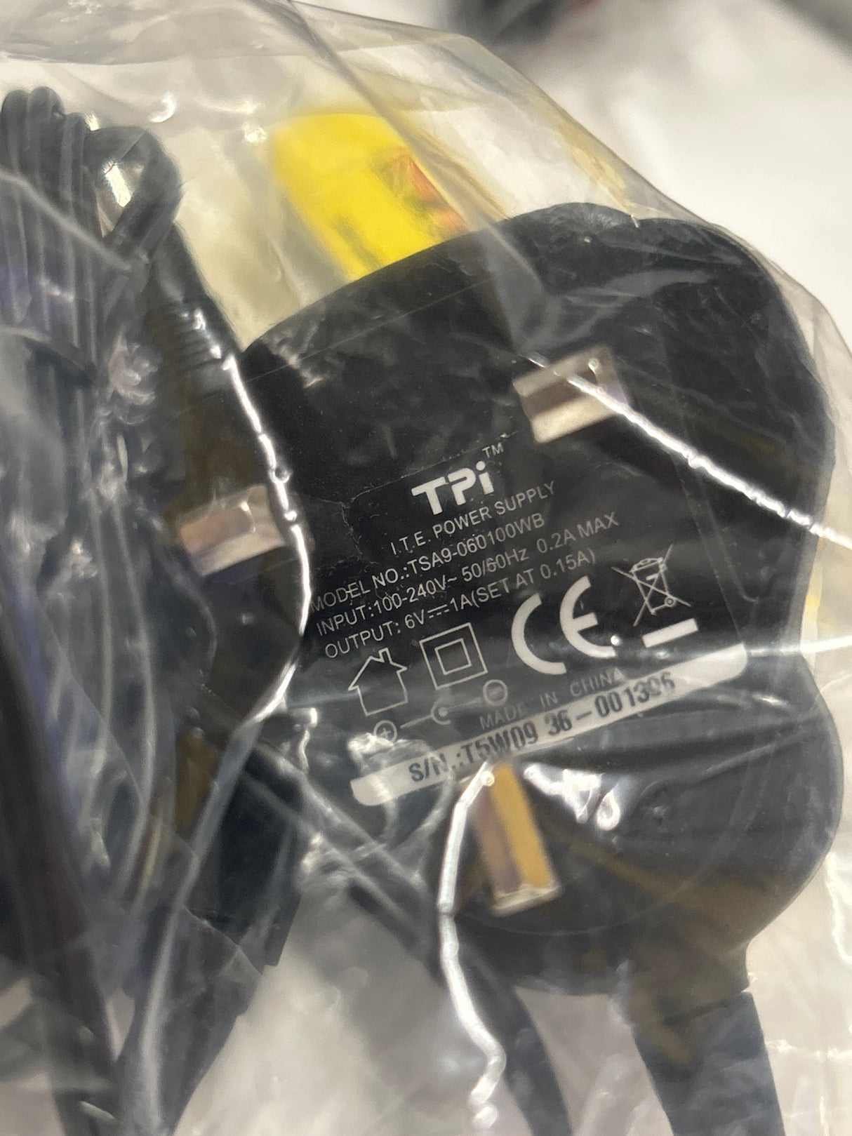 TPI 6V 1A Power Supply (TSA9-060100WB) (Chargers)