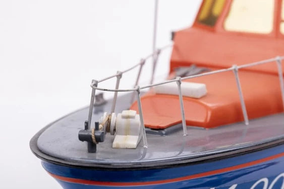 Billing Boats BB101 1:40 RNLI Waveny Lifeboat Plastic hull 428315