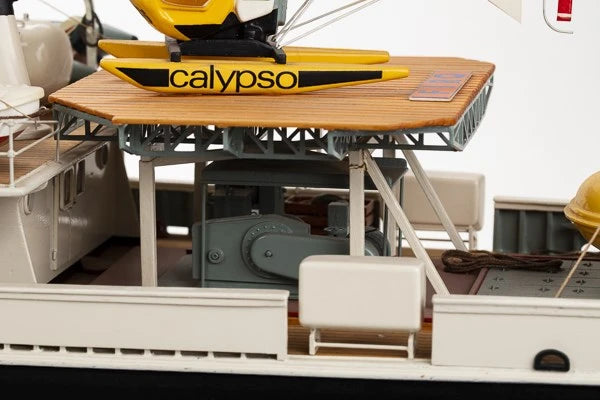 Billing Boats BB560 1:45 Calypso - plastic hull Kit 428340