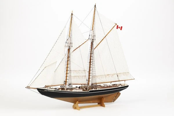 Billing Boats BB600 1:100 Bluenose II -Wooden hull Kit 428350