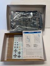 Eduard Weekend Edition  Plastic Model Kit Albatross D.V 1/48