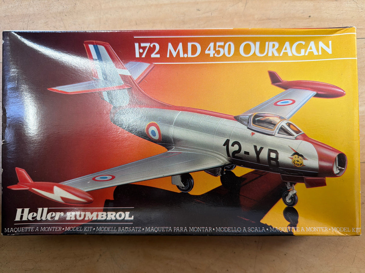 Trumpeter 1/48 US Navey F9F-2 Panther 02832