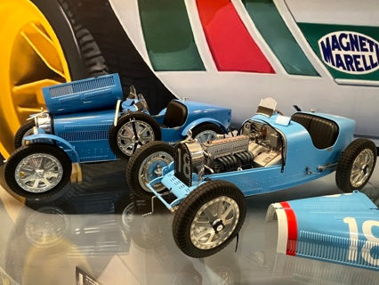 ITALERI 1/24 Bugatti Roadster/Monte Carlo Kit 4713