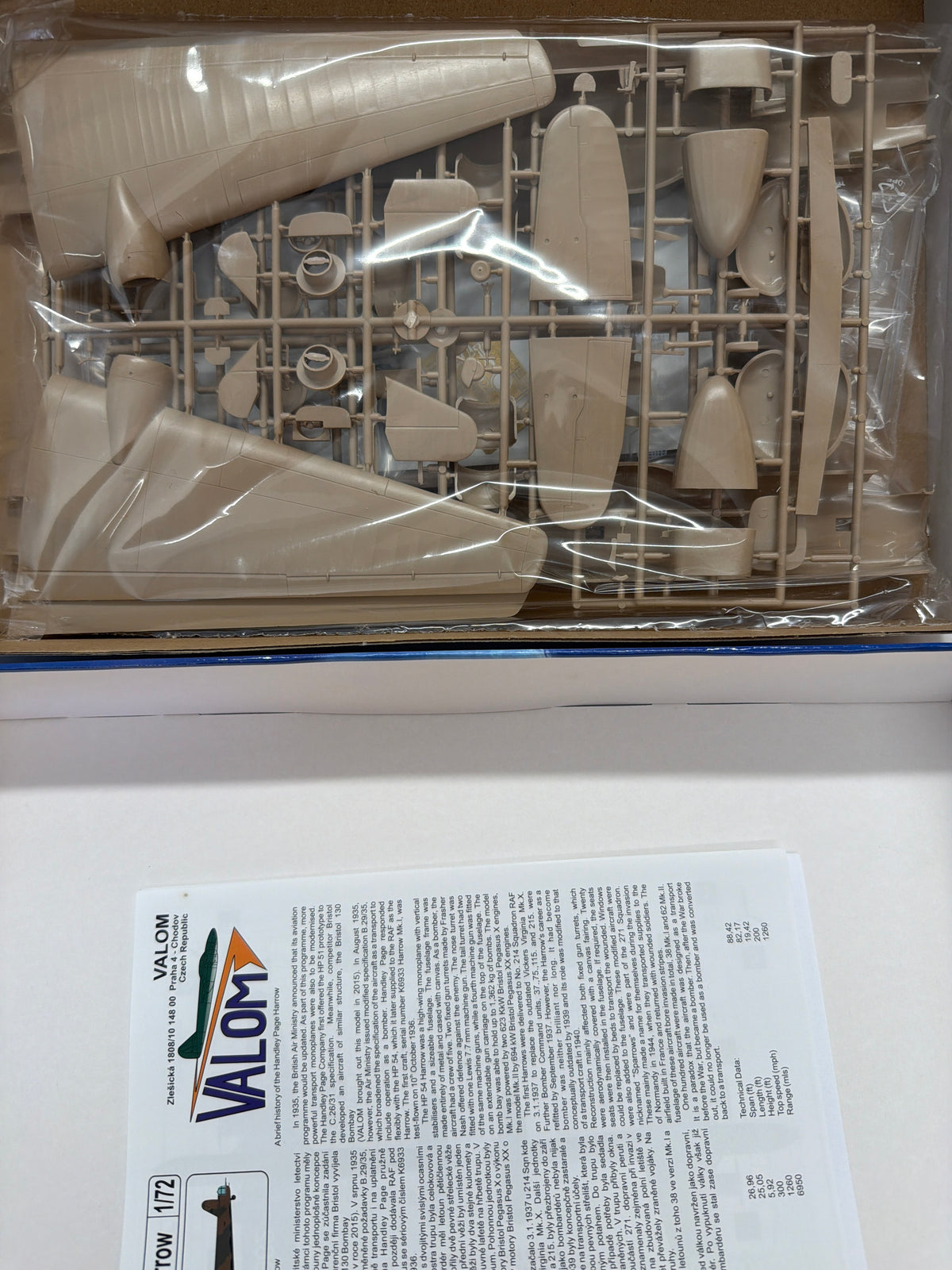 Valom Handley Page Harrow MK.II 1:72 Plastic Model Kit