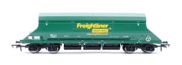 4F-026-030 HIA Ftlnr Green Hvy Haul Limestone Hopper Early Build 369004