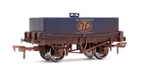 Rectangular Tank STP Oil Weathered