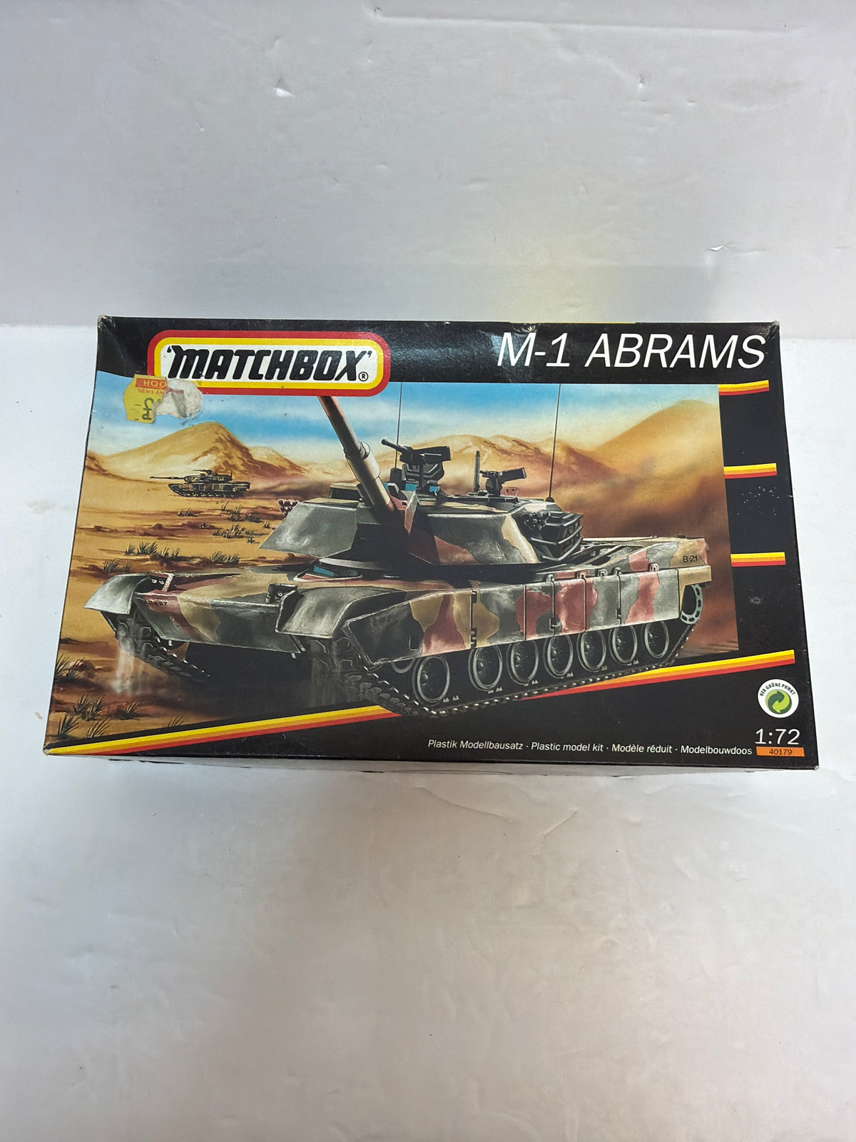 Matchbox 40179 M1 Abrams Main Battle Tank — 1/72 Scale Plastic model kit