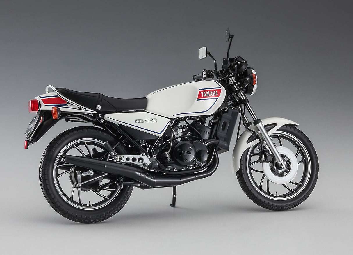 Hasegawa 1:12 1980 Yamaha RZ250 (4L3) Kit HBK13