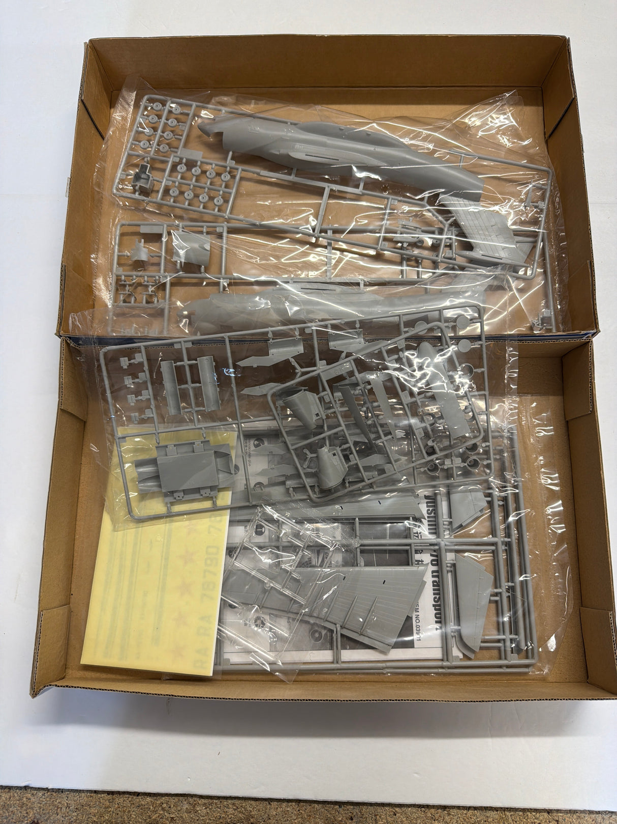 Trumpeter LLyushin IL-76 Transport 1/144 03901