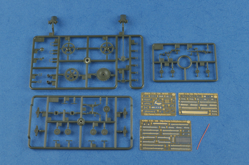 HobbyBoss 1/35 Soviet T-26 Light Infantry Tank Mod.1936/1937 Kit 83810