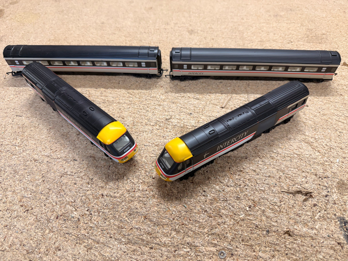 second Hand Hornby Inter City 125 HST Swallow 4 piece set R336