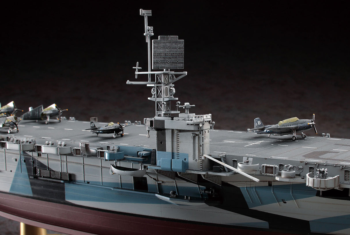 Hasegawa 1:350 U.S Navy Escort Carrier Uss Gambier Bay (CV E-73) Kit HAZ27