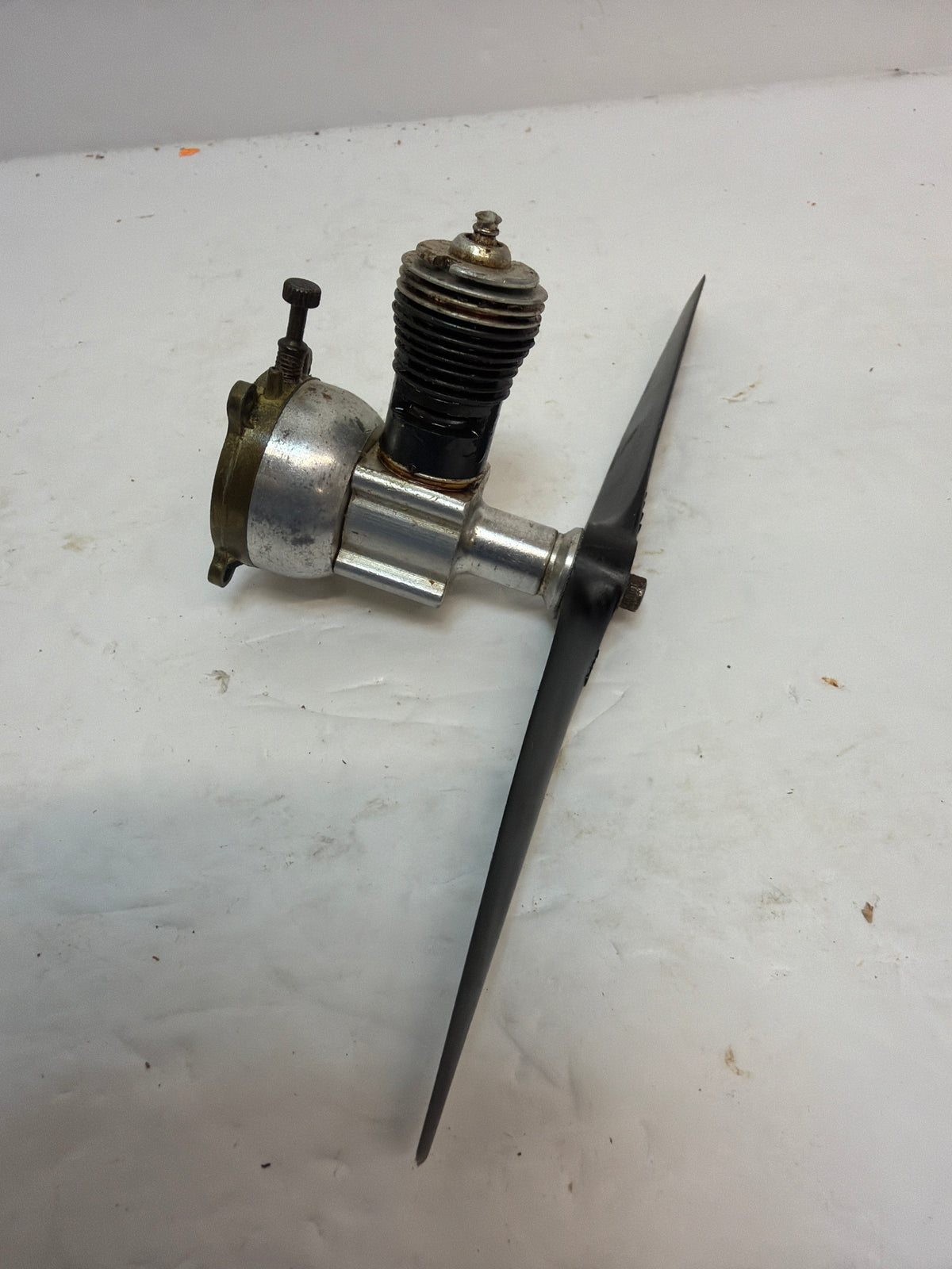 Cox Babe Bee .049 2-Stroke Glow Engine R/C Aircraft Engine – Second hand (Box 162)