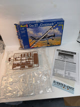 Revell Plastic aircraft kit Do27 Grzimek Serengeti Version 1:32 04745 Opened but complete