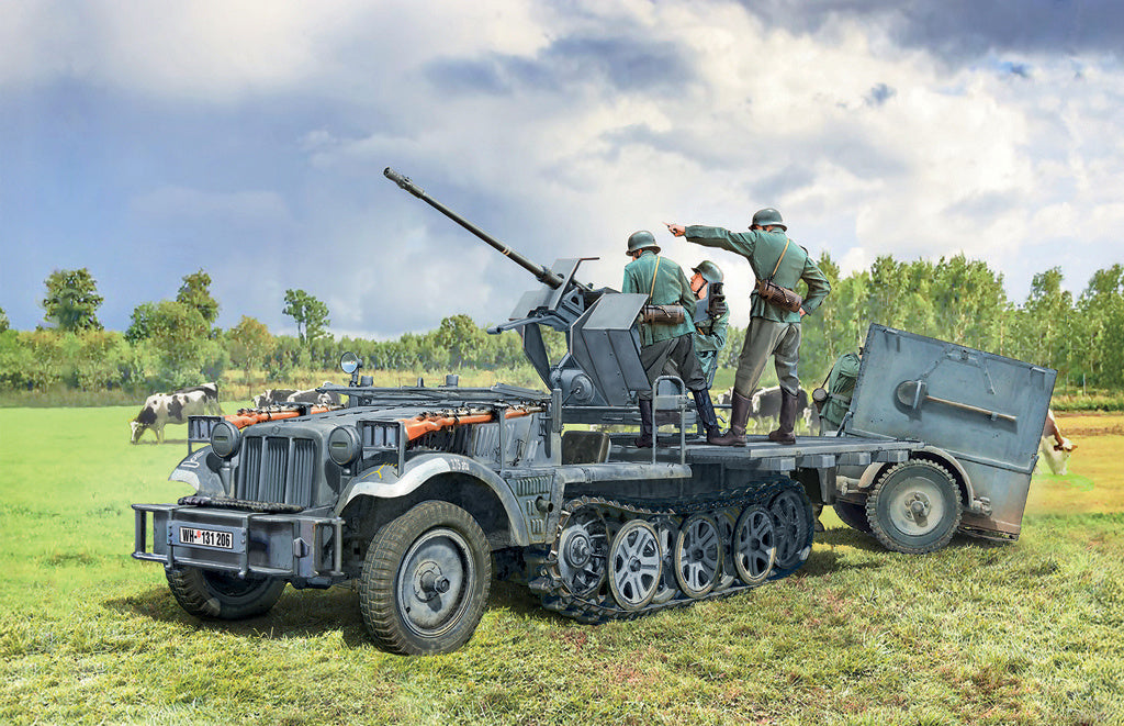 Sd.Kfz 10/4 with Flak 30 and Crew