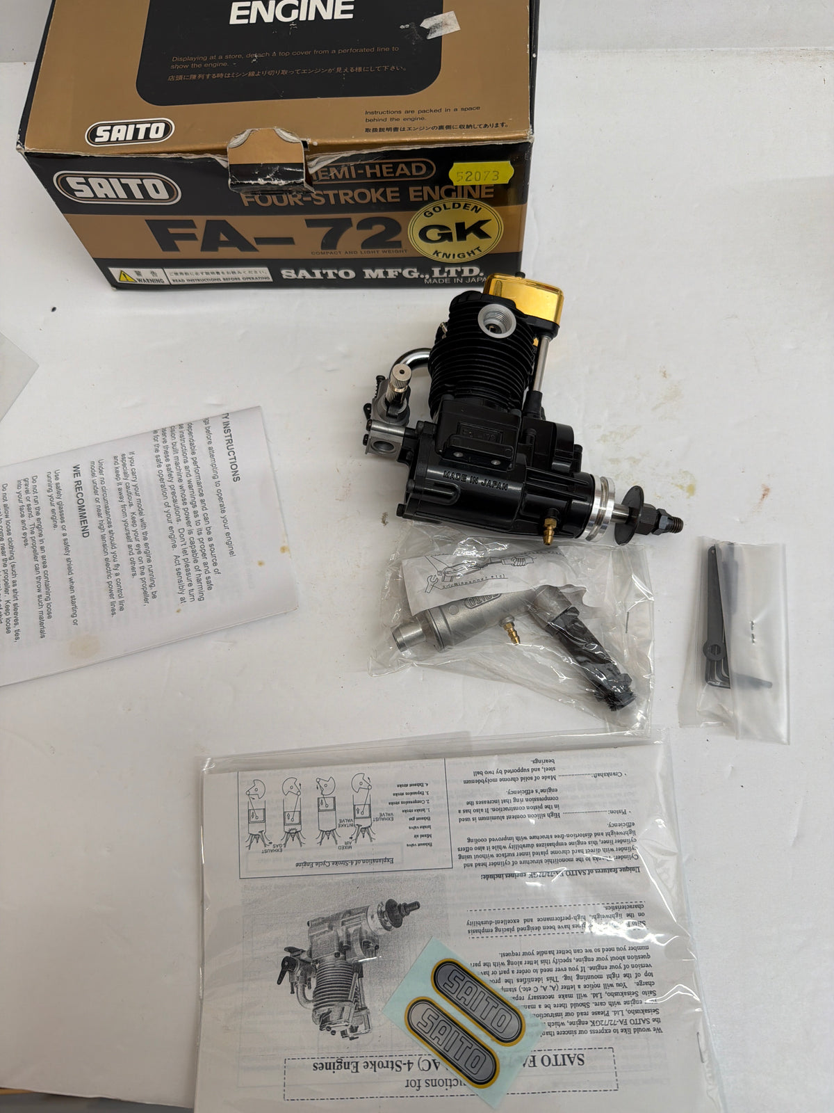 Saito FA-72 Golden Knight New in damaged box Four Stroke