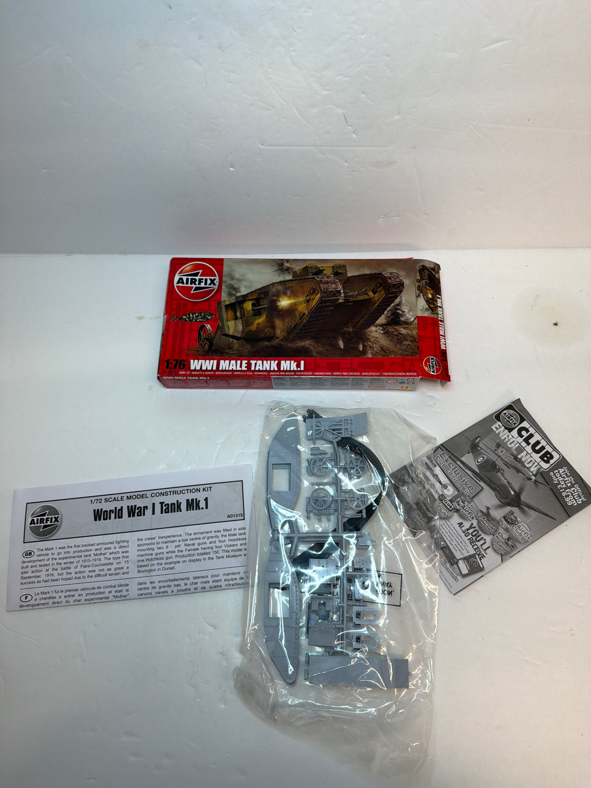 Airfix WWI male Tank 1:76 Scale Model Kit