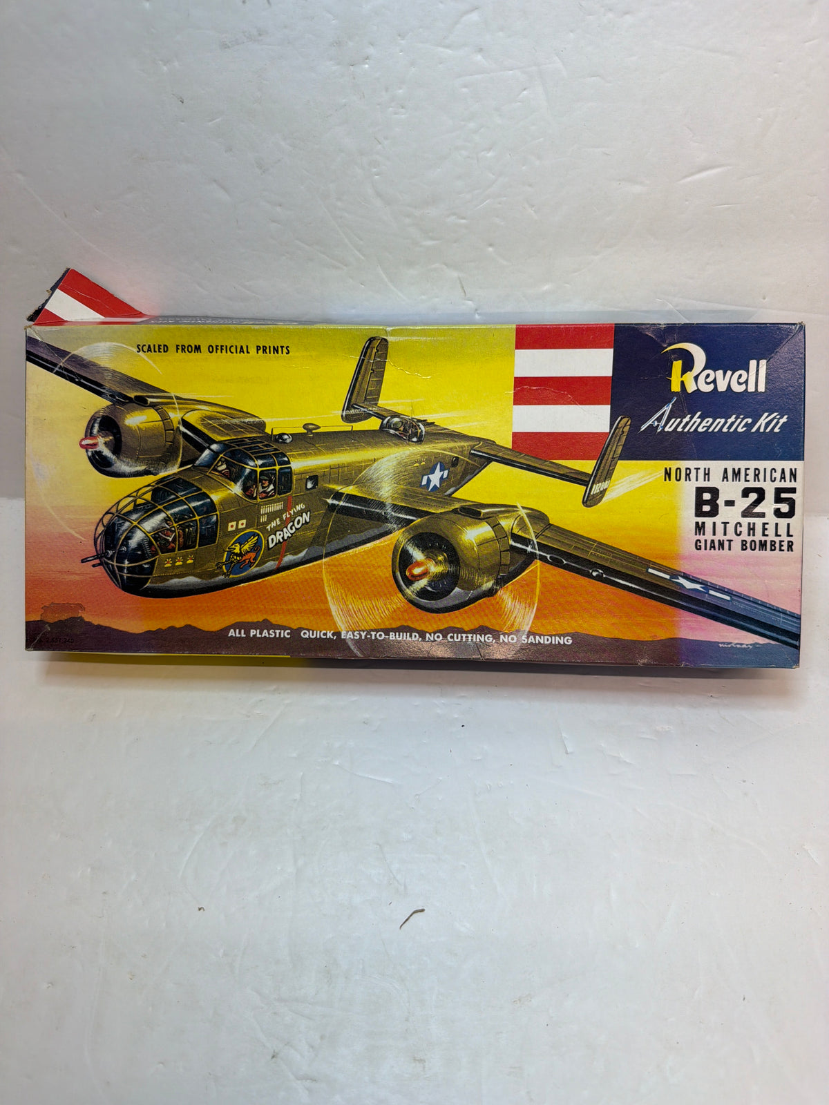North American B-25 Mitchell Giant Bomber — Revell 1/64 Plastic model Kit Vintage