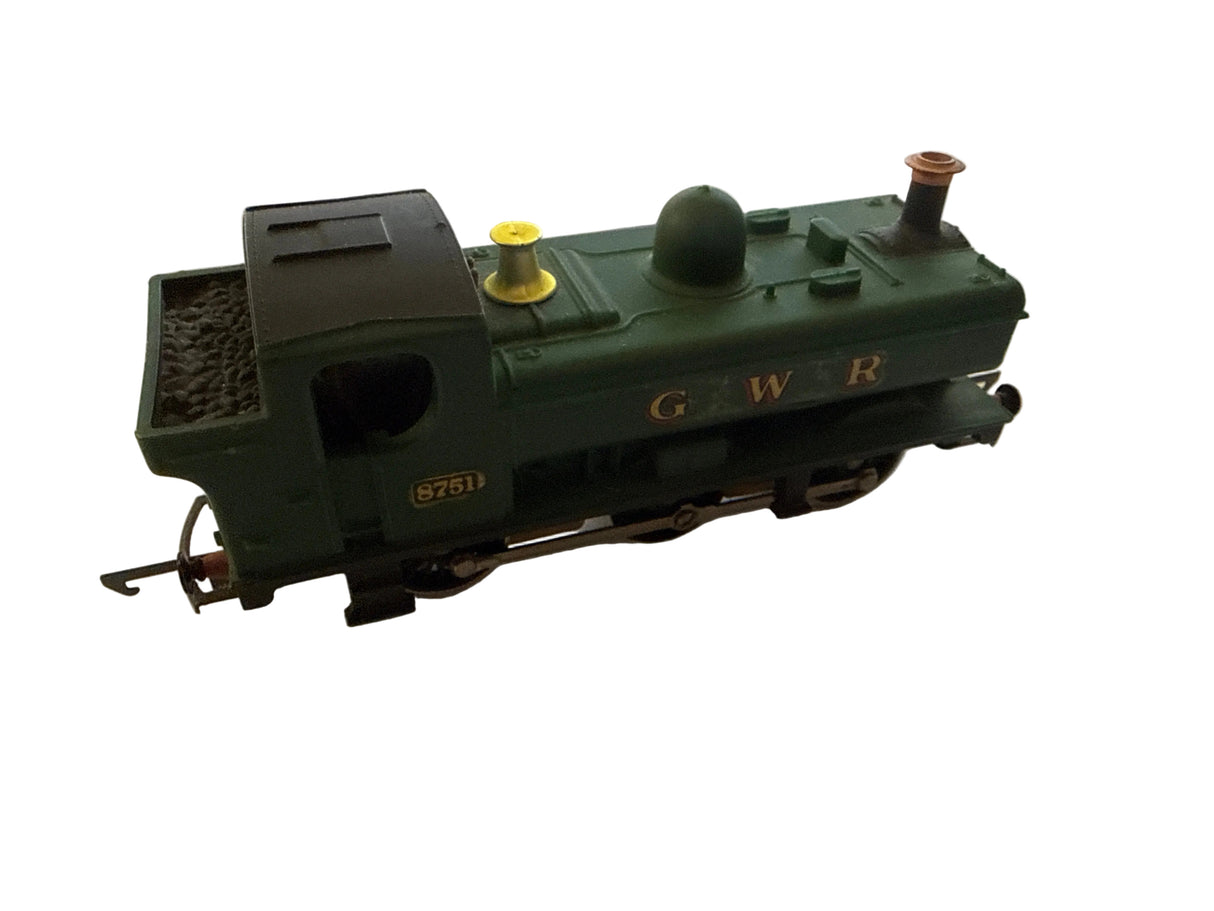 Hornby OO  GWR Pannier Tank Steam Locomotive 8751 Green - SECOND HAND