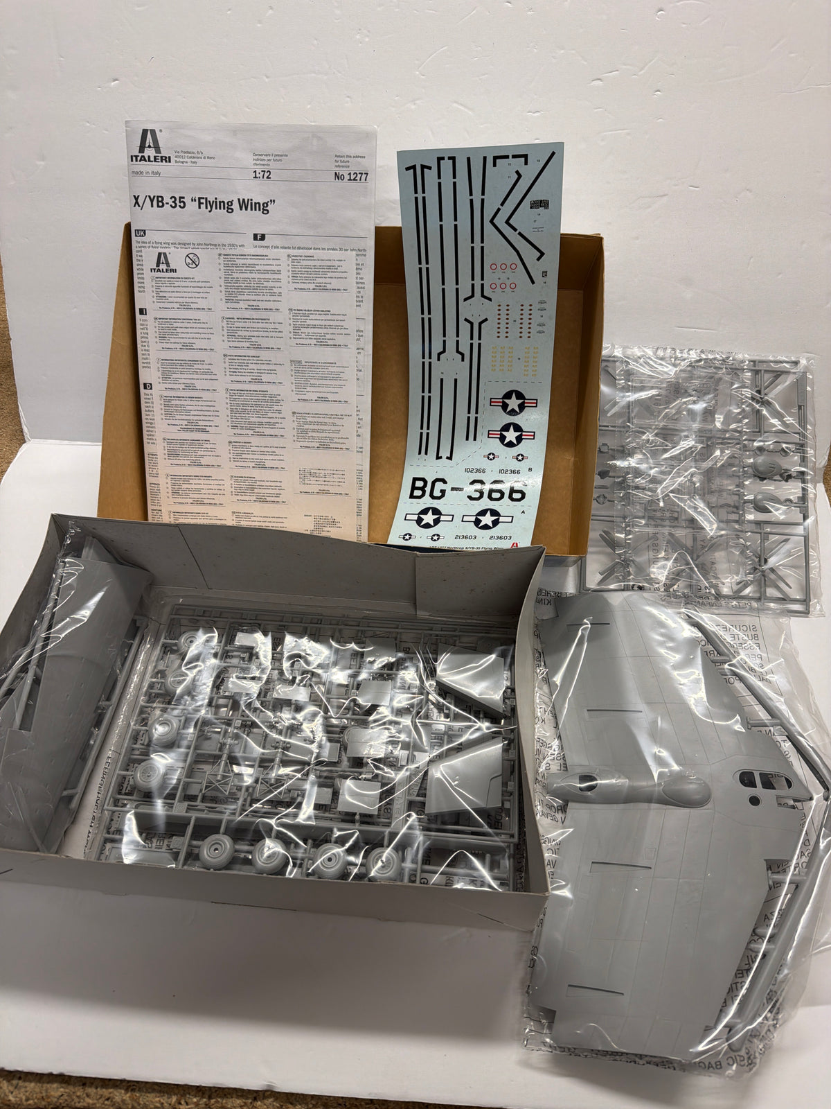Italeri X/YB-35 Flying Wing 1:72 Plastic Model Kit
