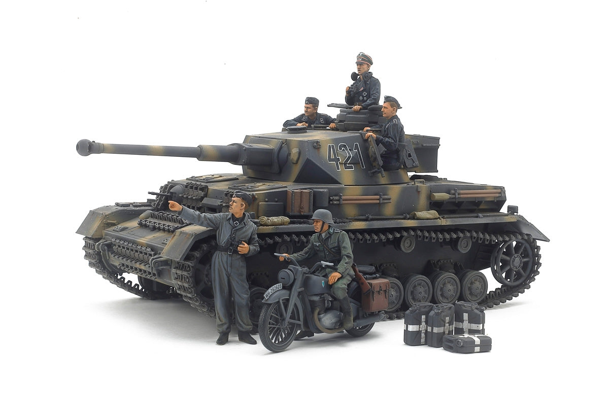 Tamiya 1/35 German Panzer IV Ausf.G Early Motorcycle Set Eastern Front Kit 25209