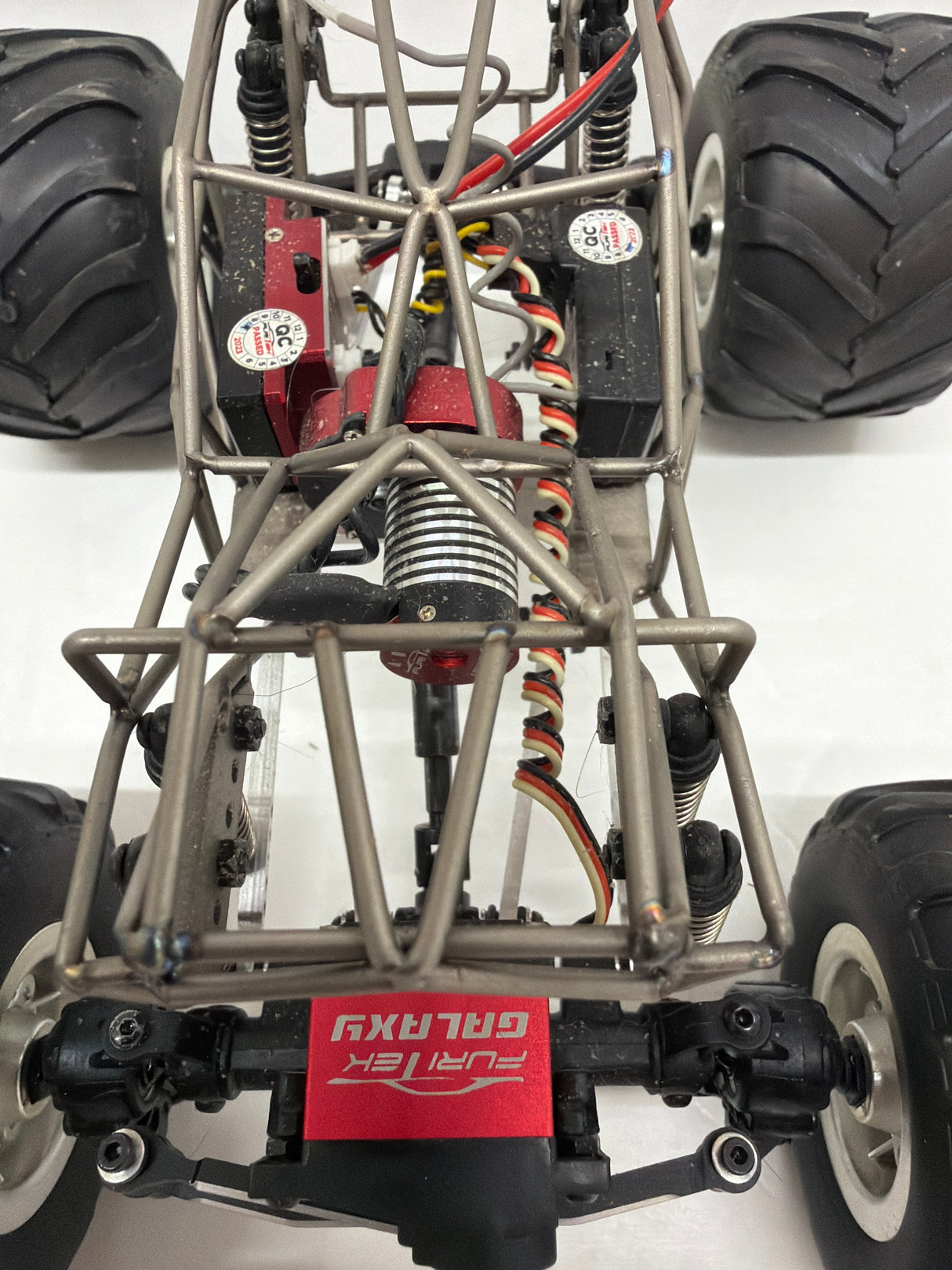 Second Hand Brushless Rock crawler Metal Chassi  1:18 with Radio and Battery Frame body