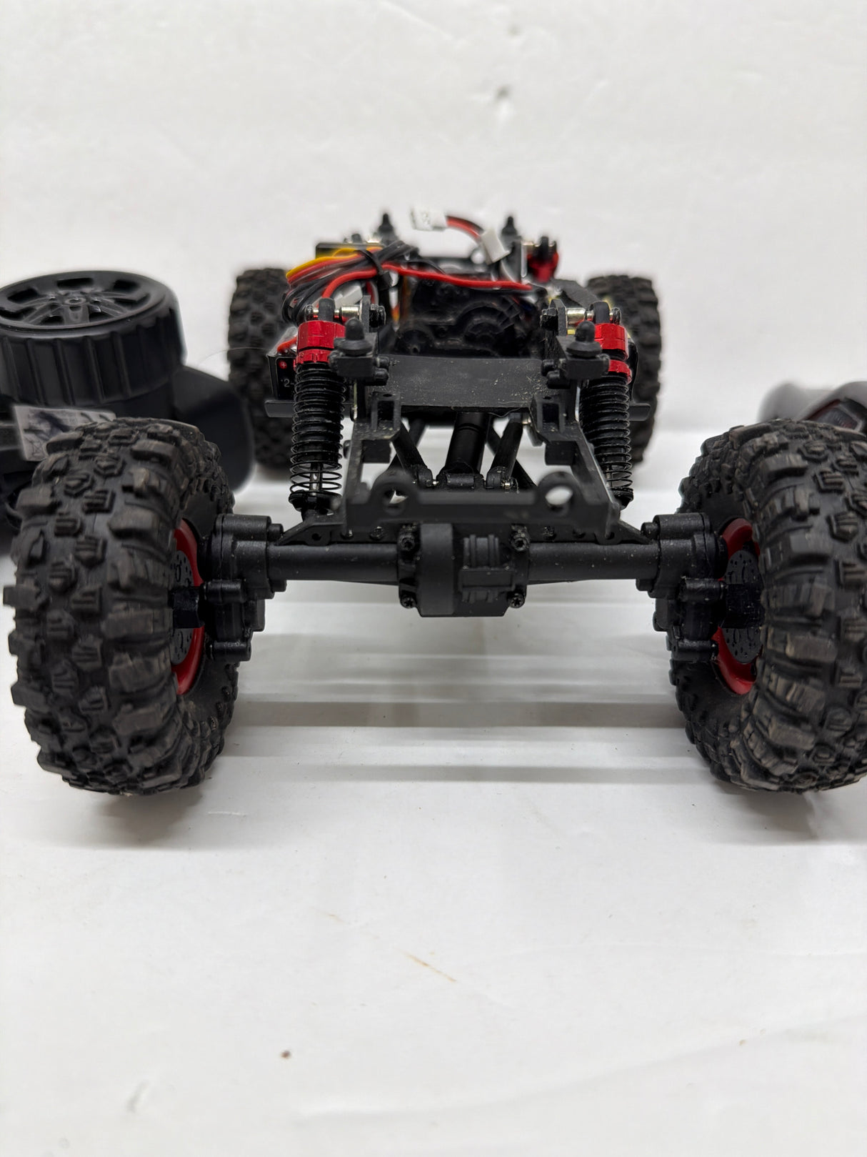 Second Hand Brushless Rock crawler 1:18 with Radio and Battery Black body shell