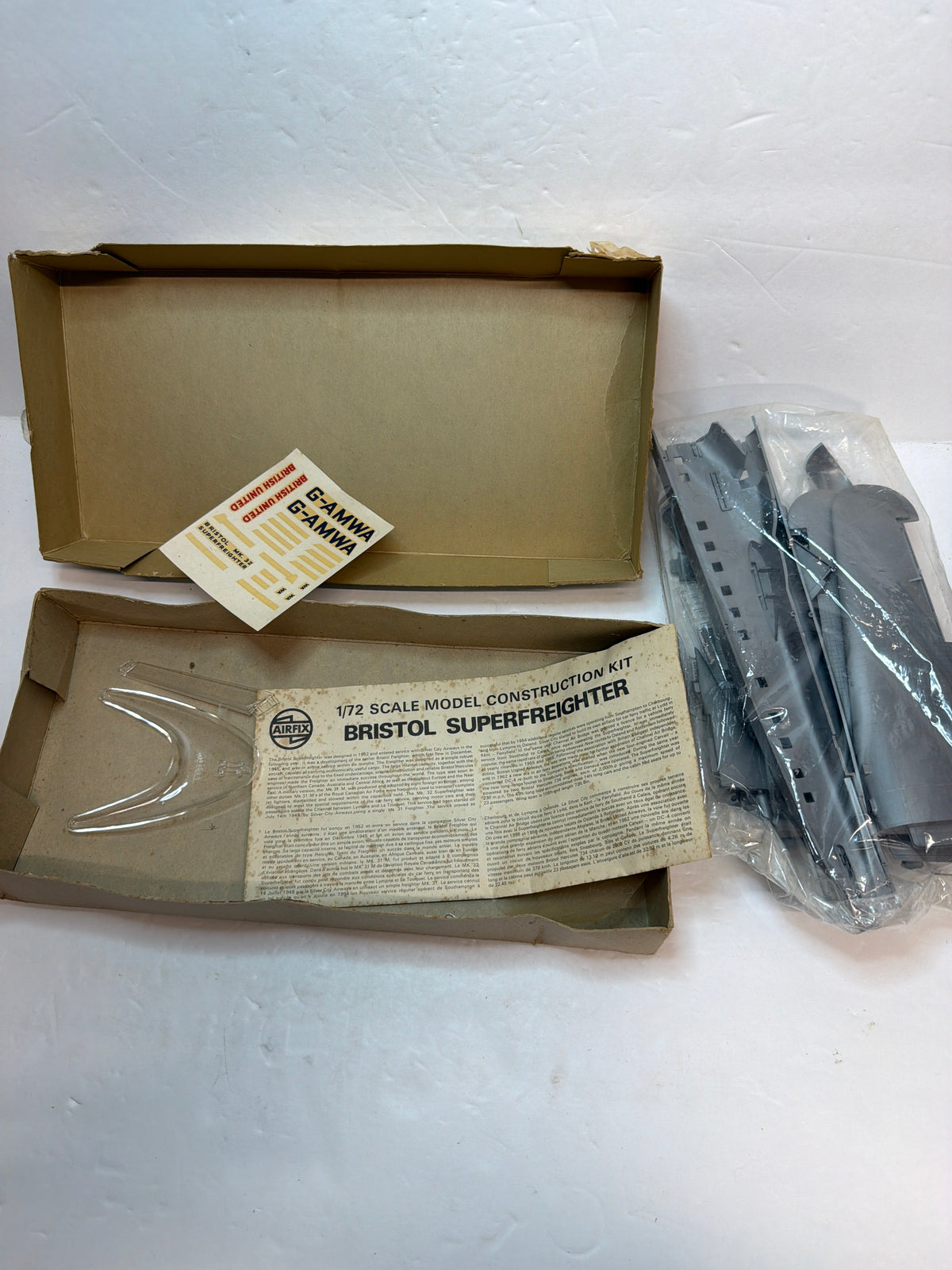 Airfix Bristol Superfreighter Mk.32 1/72 1420 / 582 / 05002-1 Plastic Model Kit Vintage